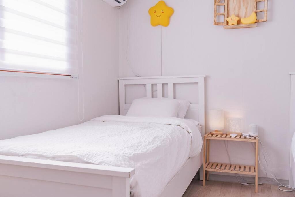 Namsan Tower View - Duplex, 3 2 Bathrooms *