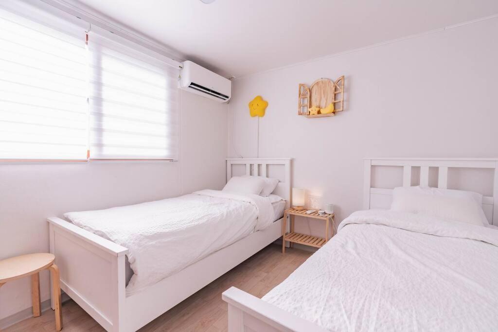 Namsan Tower View - Duplex, 3 2 Bathrooms Villa *