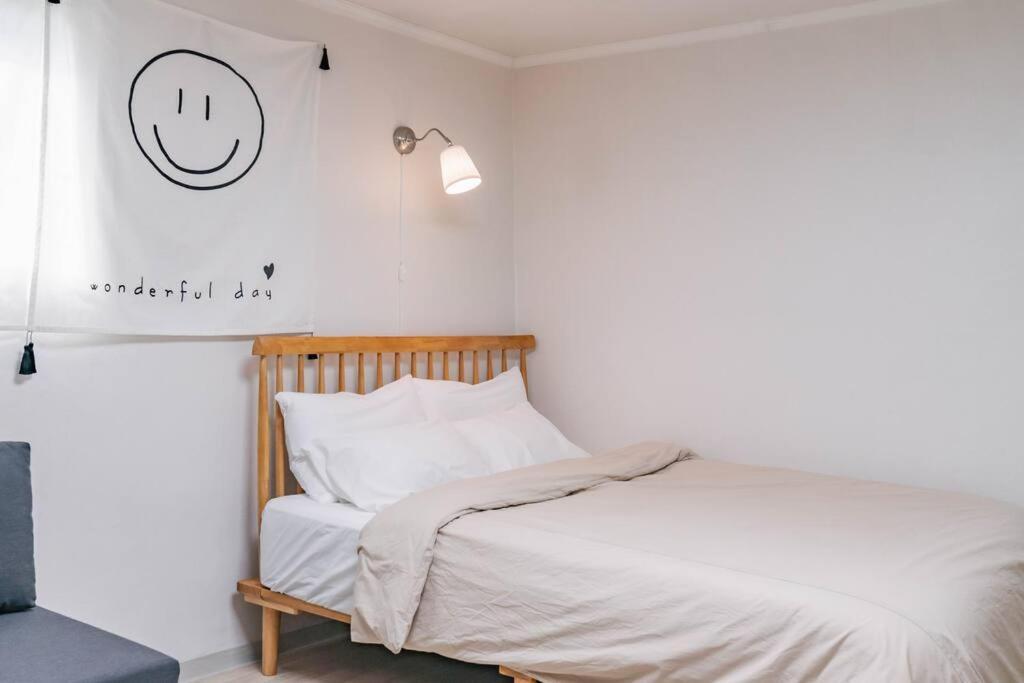 Namsan Tower View - Duplex, 3 2 Bathrooms Villa