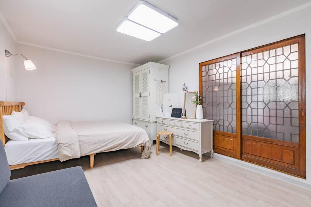 Namsan Tower View - Duplex, 3 2 Bathrooms Seoul