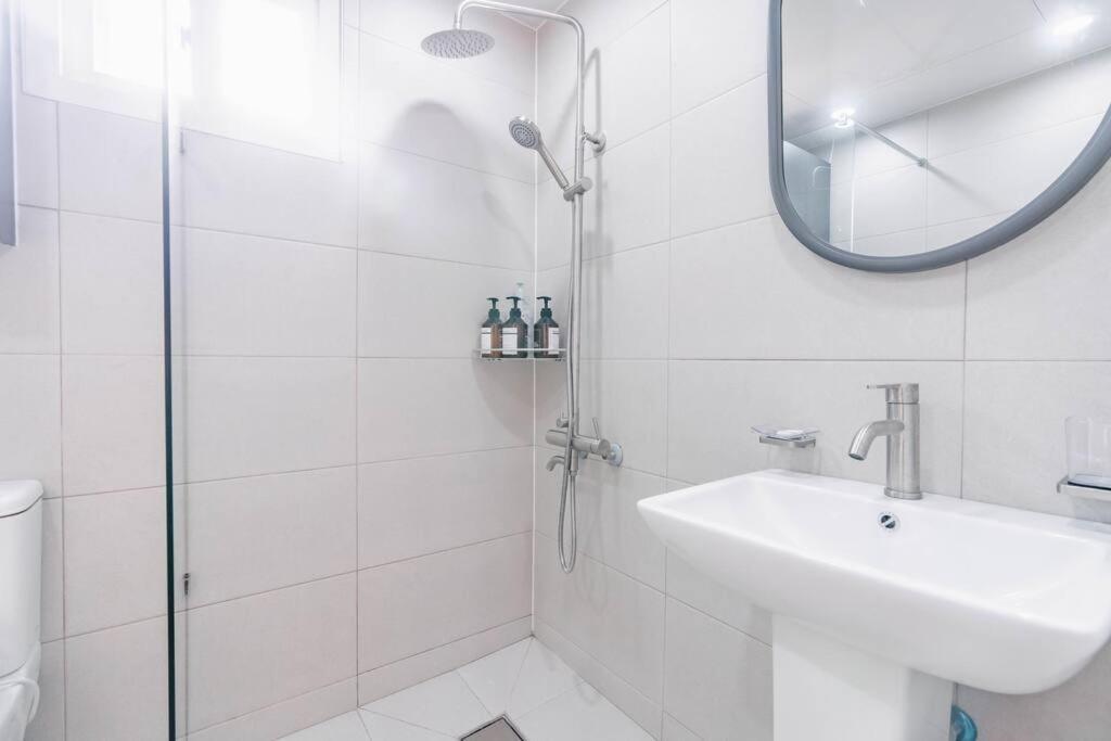Namsan Tower View - Duplex, 3 2 Bathrooms Villa *
