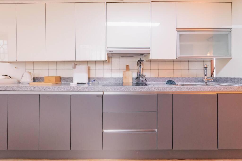 Villa Namsan Tower View - Duplex, 3 2 Bathrooms