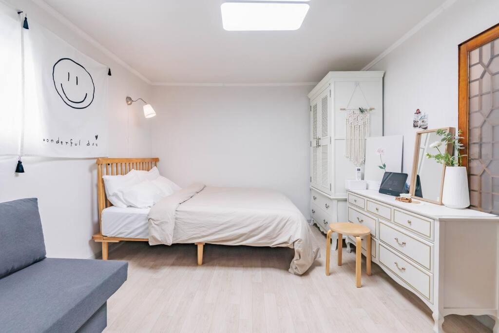 Namsan Tower View - Duplex, 3 2 Bathrooms Vila